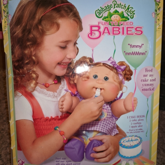 2008 Cabbage Patch Doll - Picture 8 of 11